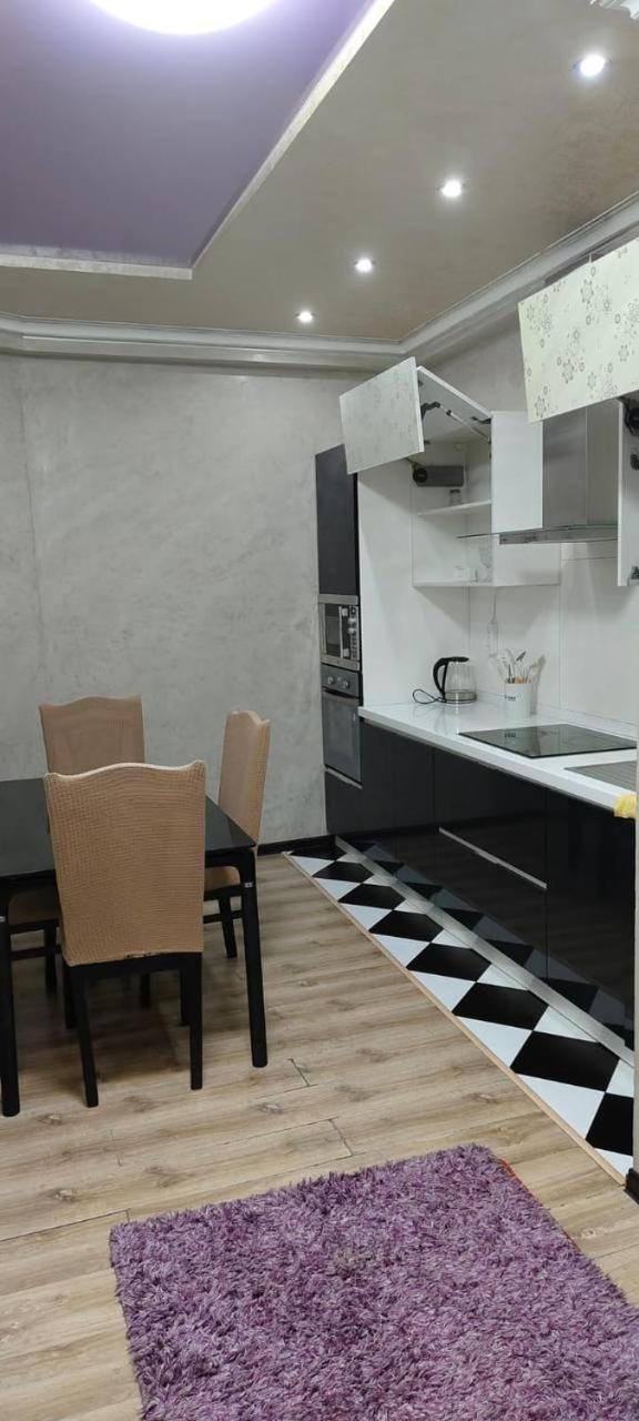 Nurly Tau 2Room Apartments الماتي المظهر الخارجي الصورة