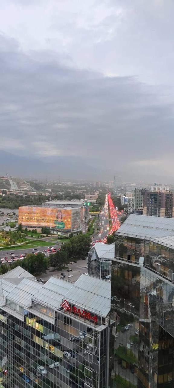 Nurly Tau 2Room Apartments الماتي المظهر الخارجي الصورة